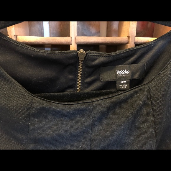 Black Sleeveless Peplum - Picture 4 of 4